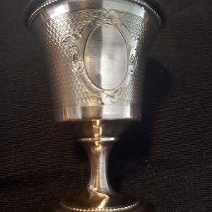 Verre à liqueur argent