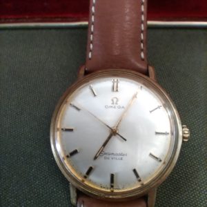 Montre Omega Seamaster de ville années 60.