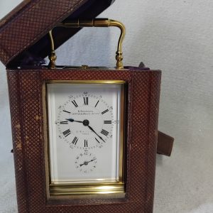 Pendulette d'officier à répétition